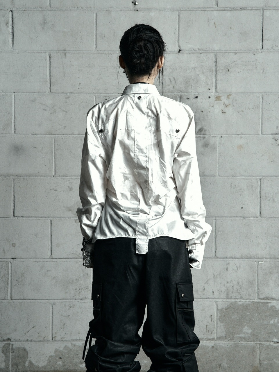 Rosen Kreuz】BACK CROSS CROPPED SHIRT | OUR BRAND,Rosen