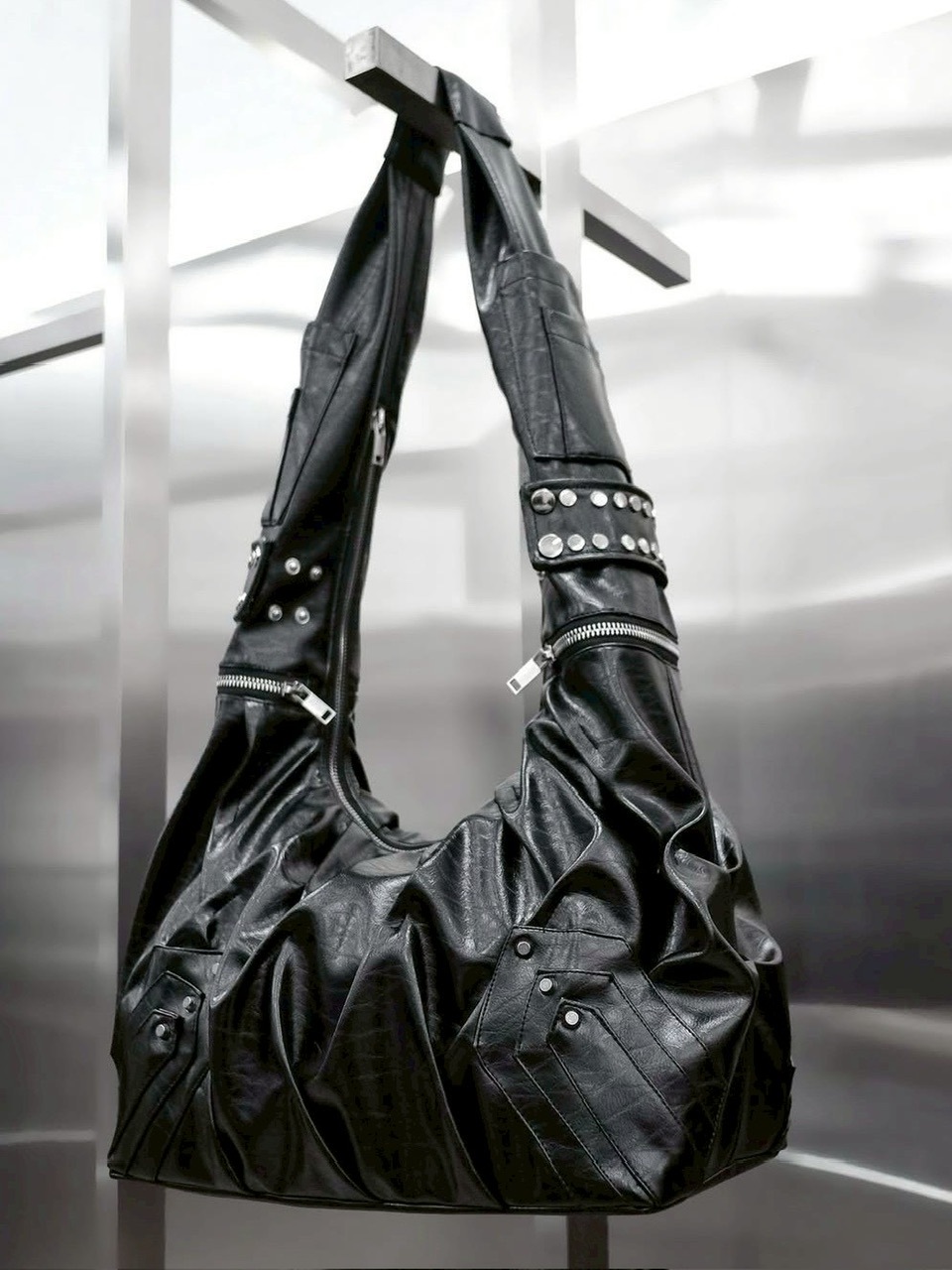 RICH】Crinkle Leather Bag / 【リッチ】コーティングショルダーバッグ