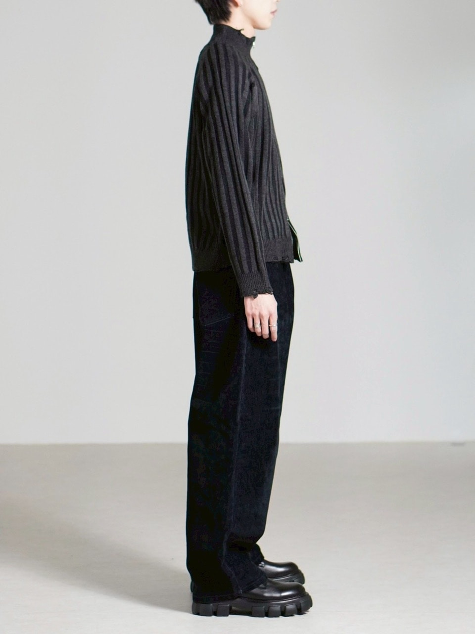 受注制【Chikashitsu +】velvet touch buggy denim pants