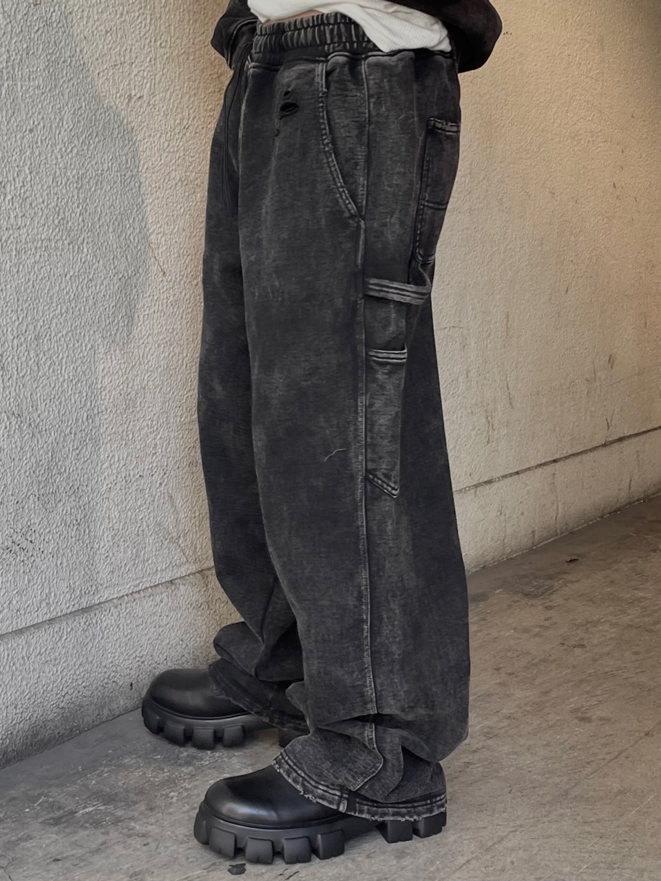 受注制【Chikashitsu +】set up pigment damage carpenter sweat pants