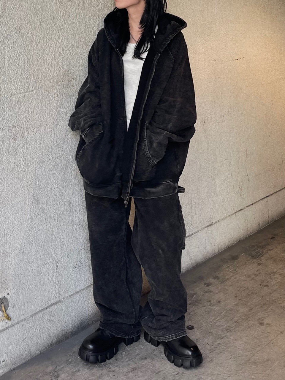 受注制【Chikashitsu +】set up pigment damage carpenter sweat pants