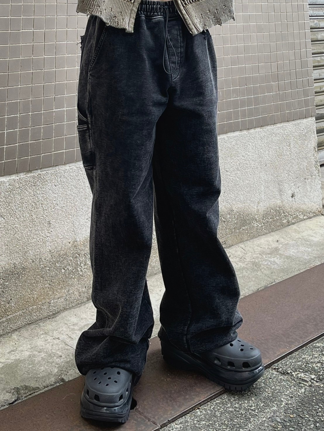受注制【Chikashitsu +】set up pigment damage carpenter sweat pants
