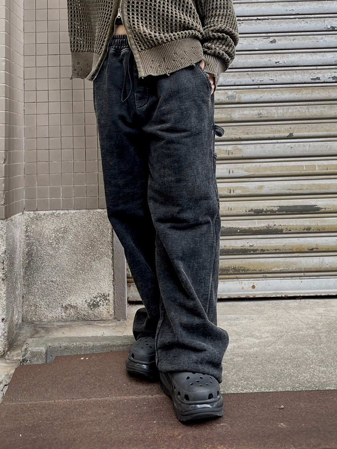 受注制【Chikashitsu +】set up pigment damage carpenter sweat pants