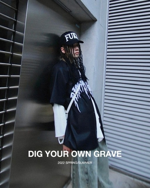 DIG YOUR OWN GRAVE】rhinestone baseball t-shirts (2color