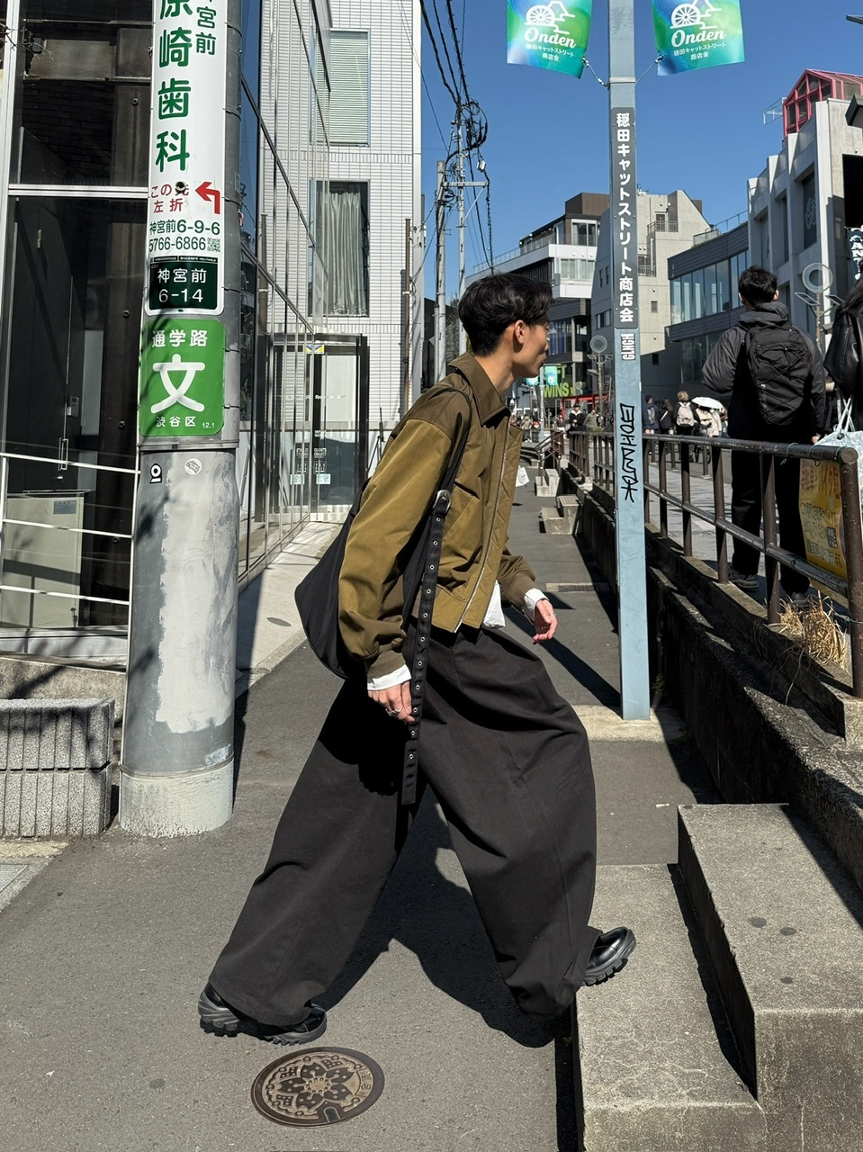 東京店WEB限定受注制【Chikashitsu +】deep tuck cotton wide slacks