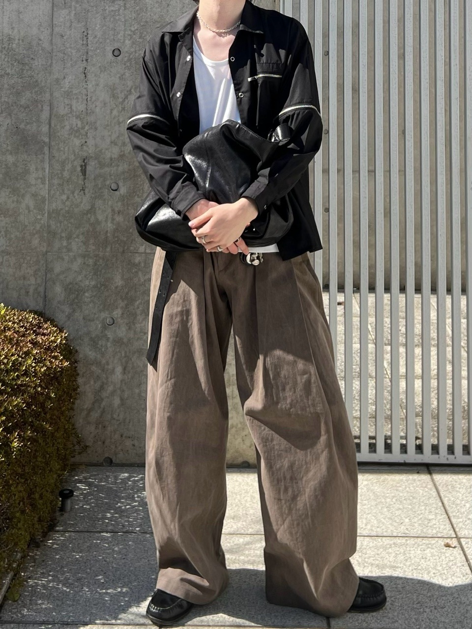 東京店WEB限定受注制【Chikashitsu +】deep tuck cotton wide slacks (3color)