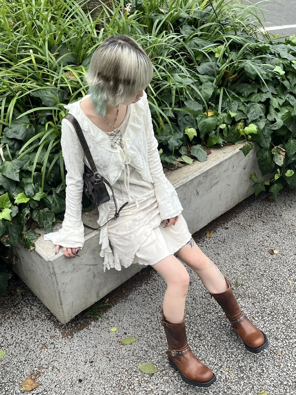 受注制【XU DOG】damage frill cardigan (2color)