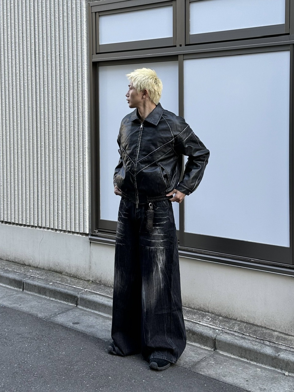 大阪店WEB限定【Chikashitsu +】crack wash wide denim pants