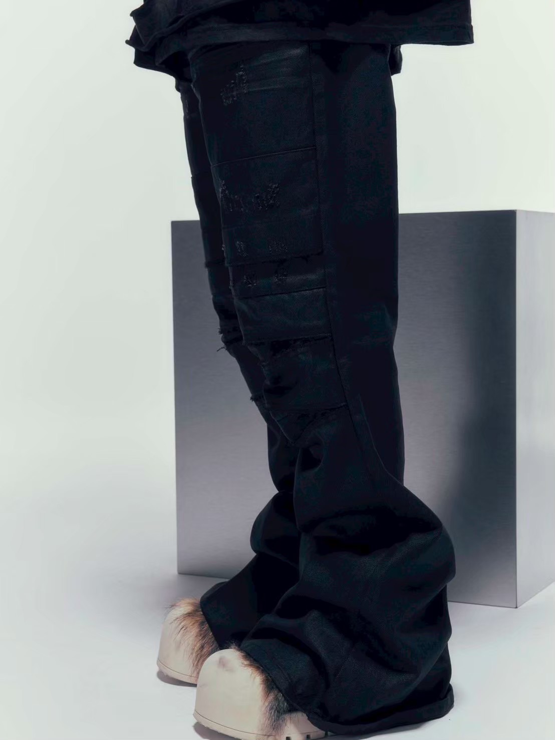 【DIG YOUR OWN GRAVE】COATING SLASH FLARE PANTS /【ディグユアオウングレイブ】コーティングダメージフレアパンツ