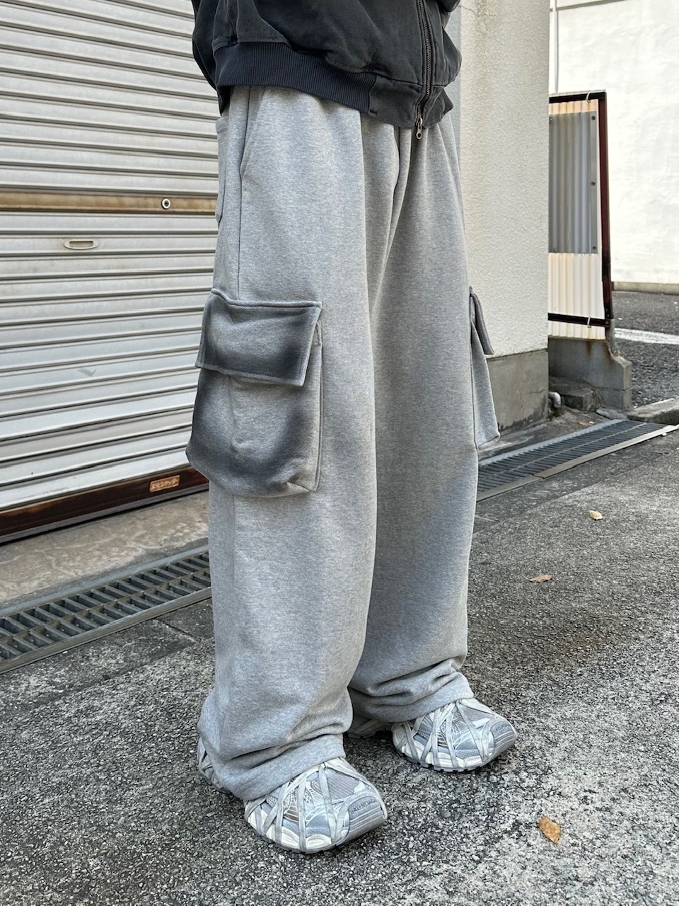 大阪店WEB限定【Chikashitsu +】washed sweat cargo pants (2color)