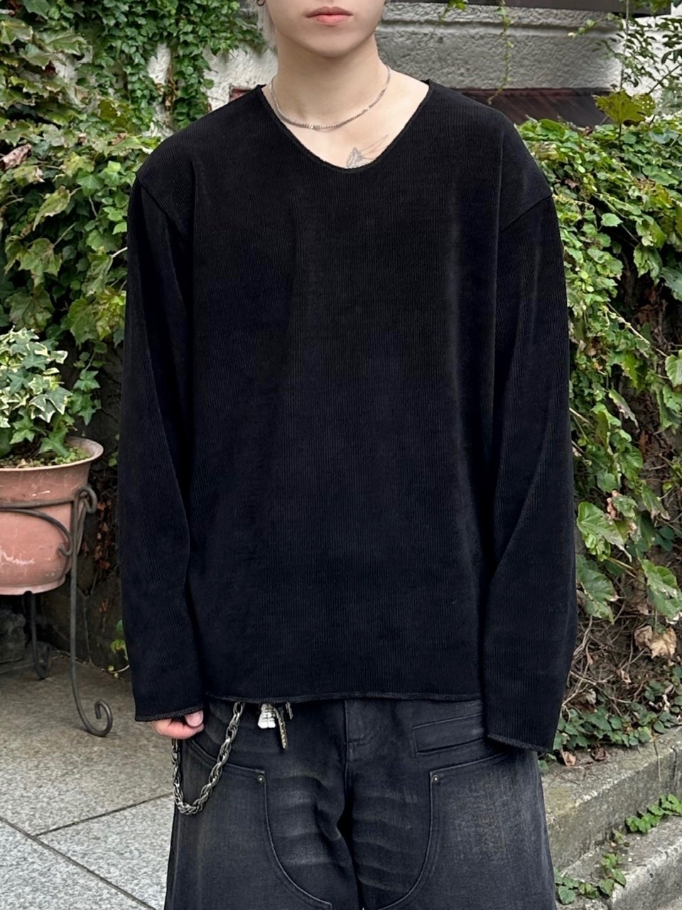 大阪店WEB限定受注制【Chikashitsu +】simple deck v neck knit