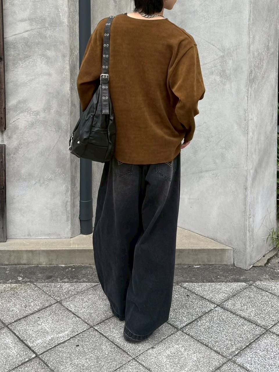 大阪店WEB限定受注制【Chikashitsu +】simple deck v neck knit