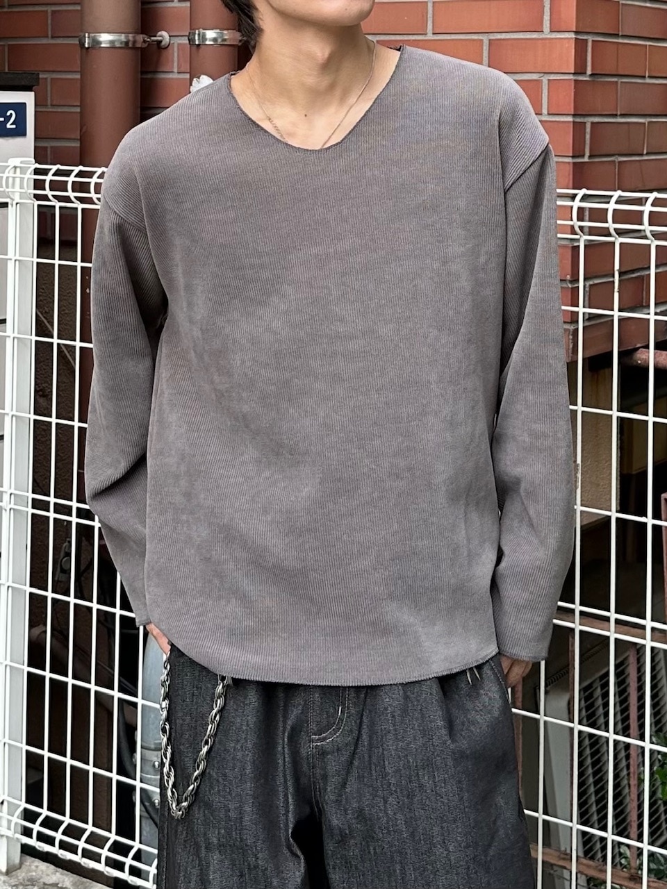 大阪店WEB限定受注制【Chikashitsu +】simple deck v neck knit