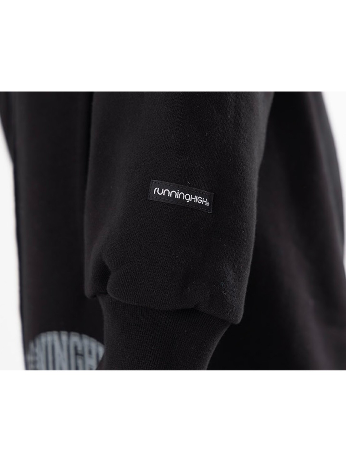 【running high】ARCH LOGO LAYERED CROP HOODIE