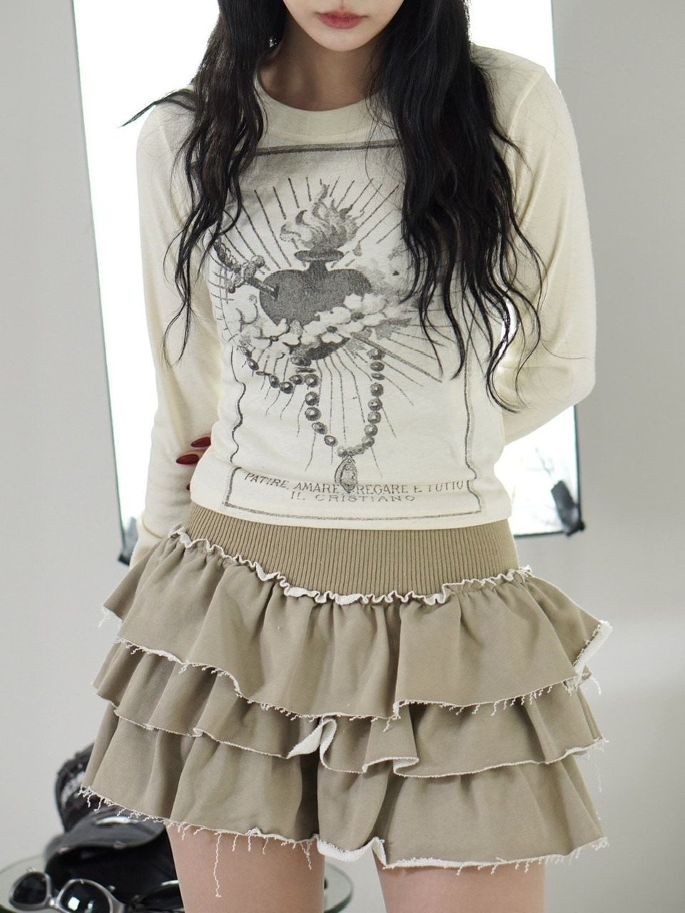 受注制【Never mind the XU】damage frill mini skirt (2color