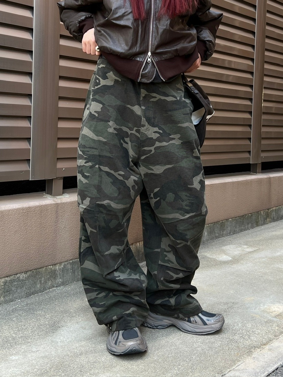 受注制【Chikashitsu +】snap button camouflage pants (2color