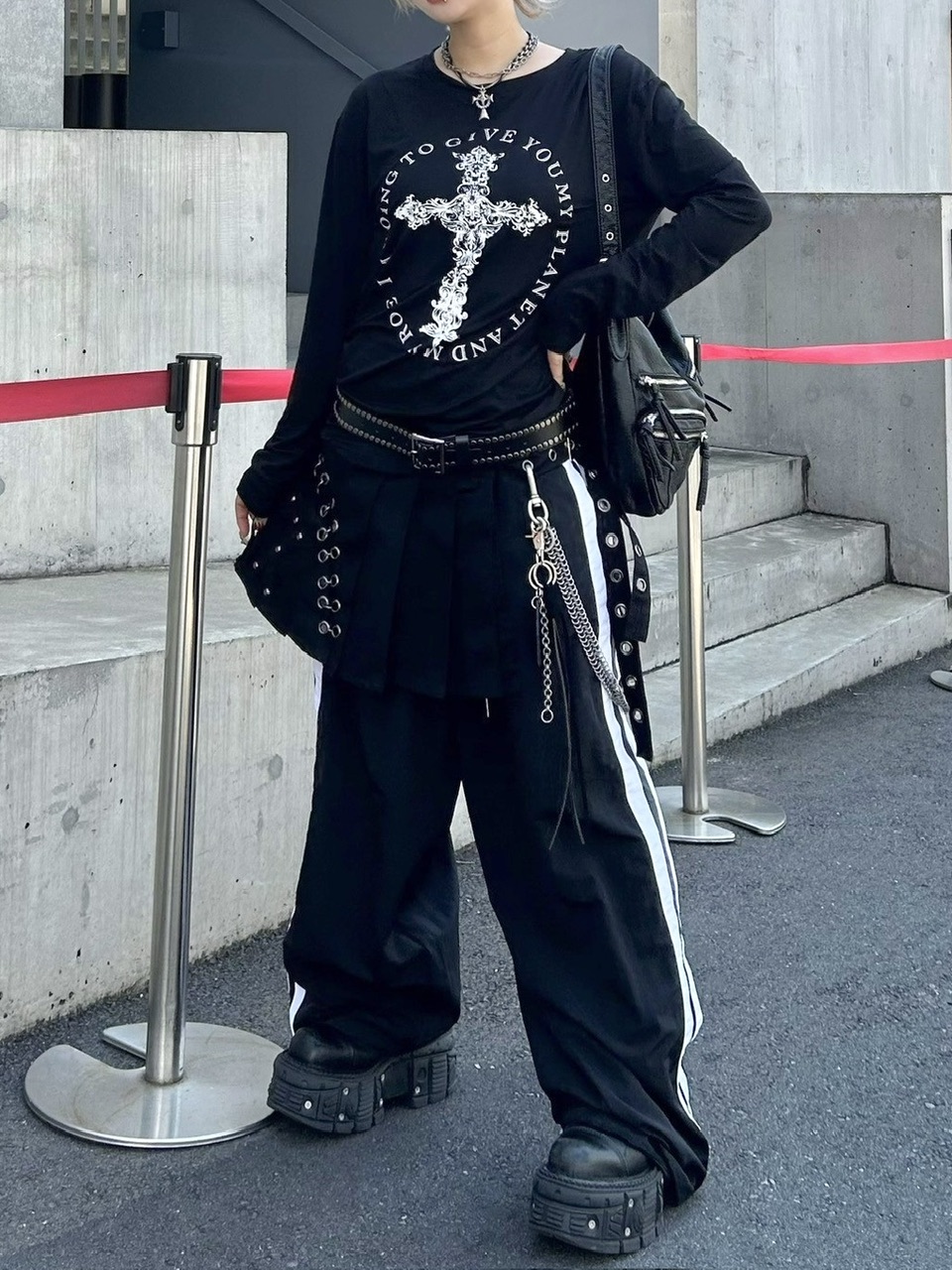 受注制【XU DOG】cross print longsleeve tee (2color)