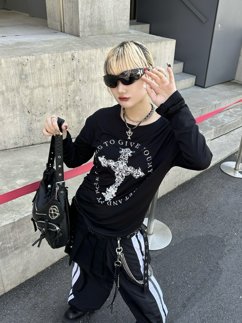 受注制【XU DOG】cross print longsleeve tee (2color)
