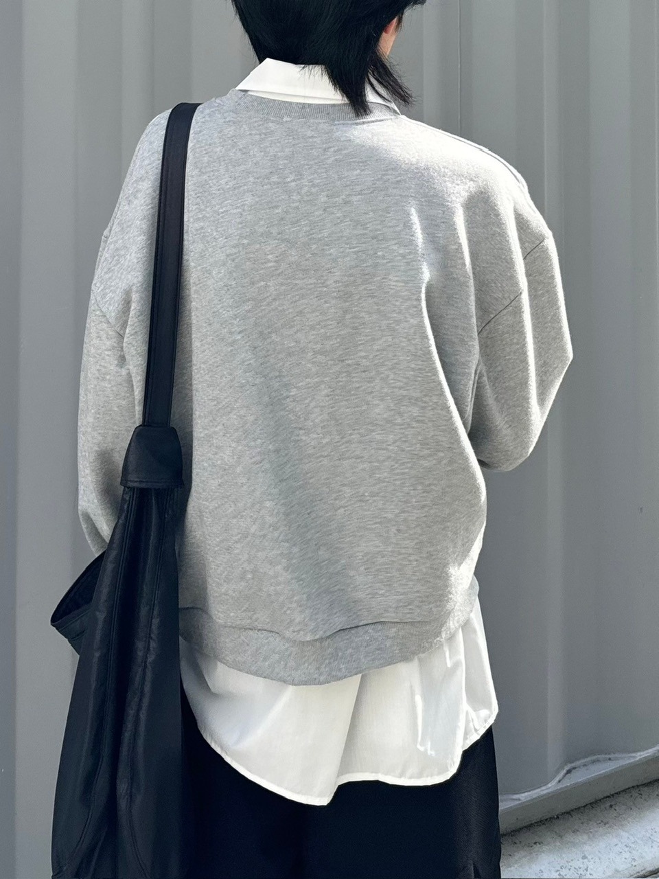 受注制【Chikashitsu +】unisex cropped balloon sweat (3color)