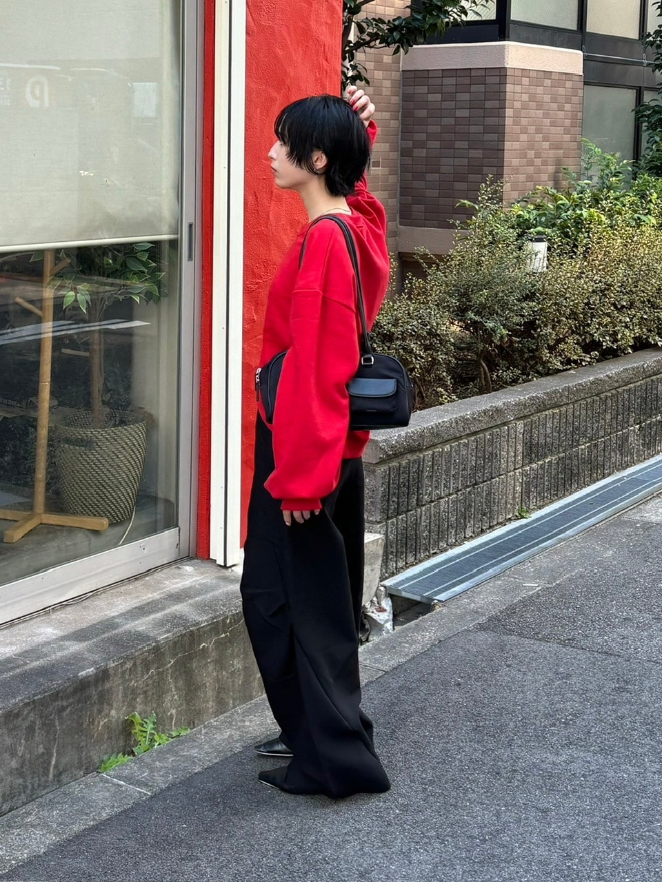 受注制【Chikashitsu +】unisex cropped balloon sweat (3color)