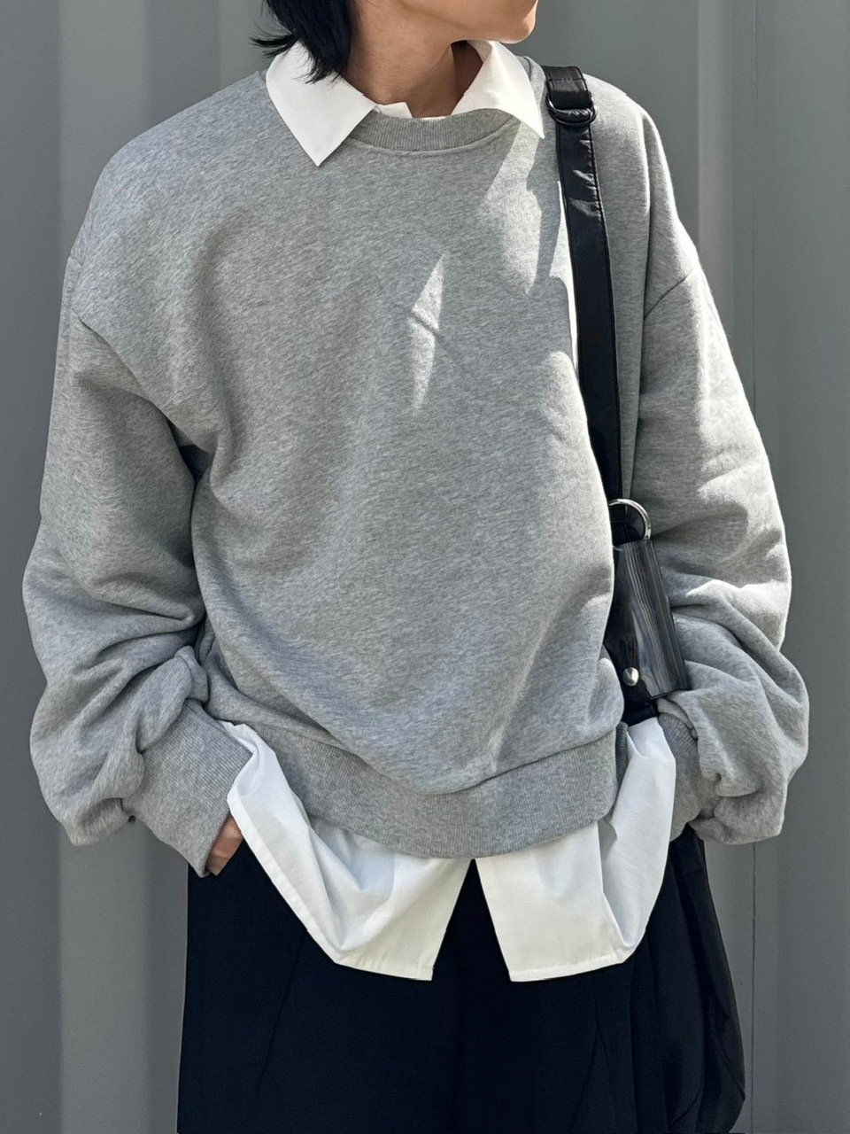 受注制【Chikashitsu +】unisex cropped balloon sweat (3color)