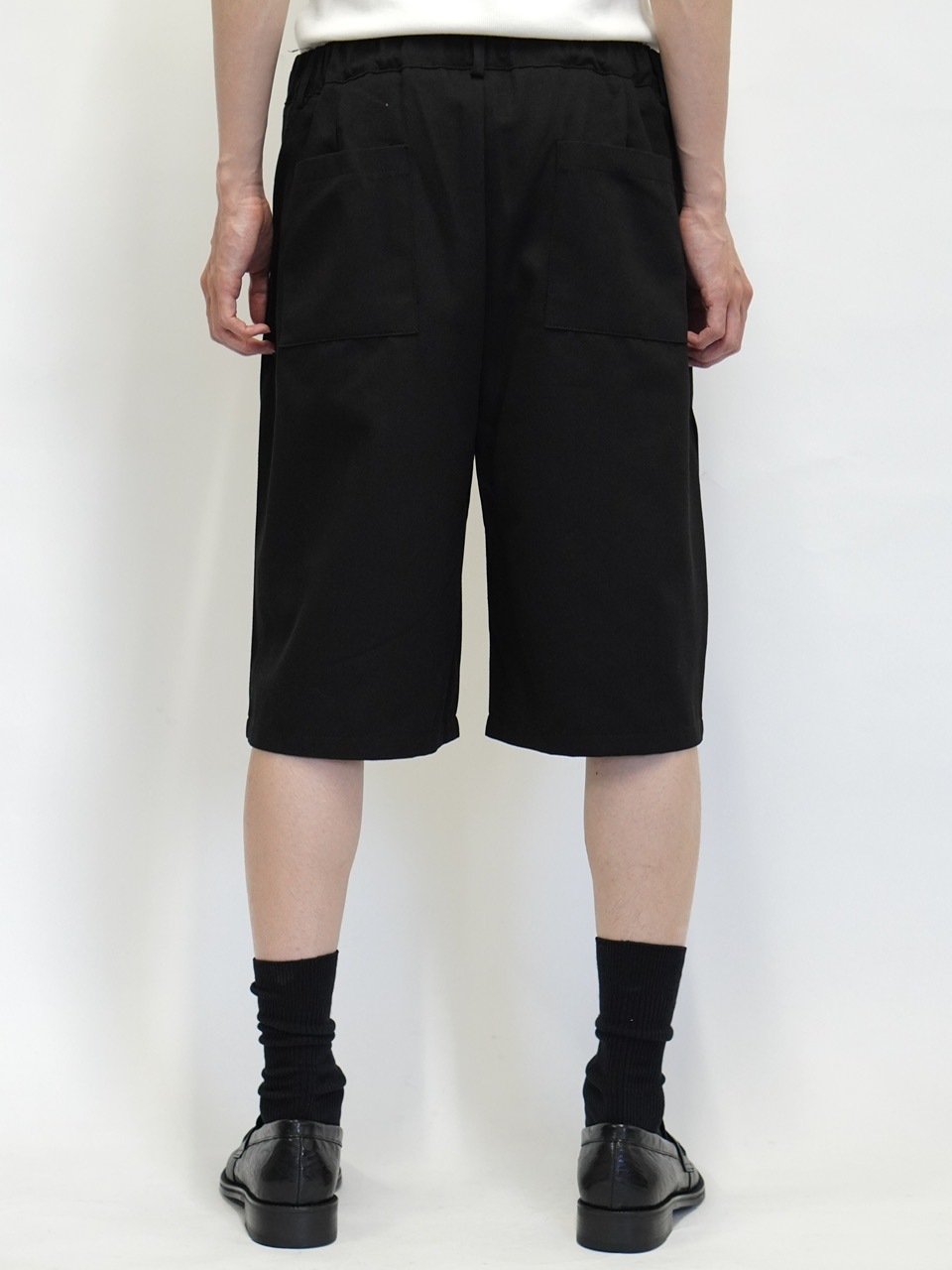 東京店WEB限定【Chikashitsu +】2tuck Bermuda pants (2color)