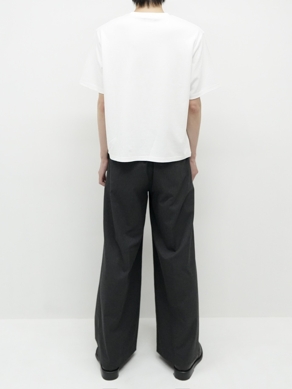 CS】stripe cross tuck drape slacks (gray) | OUR BRAND