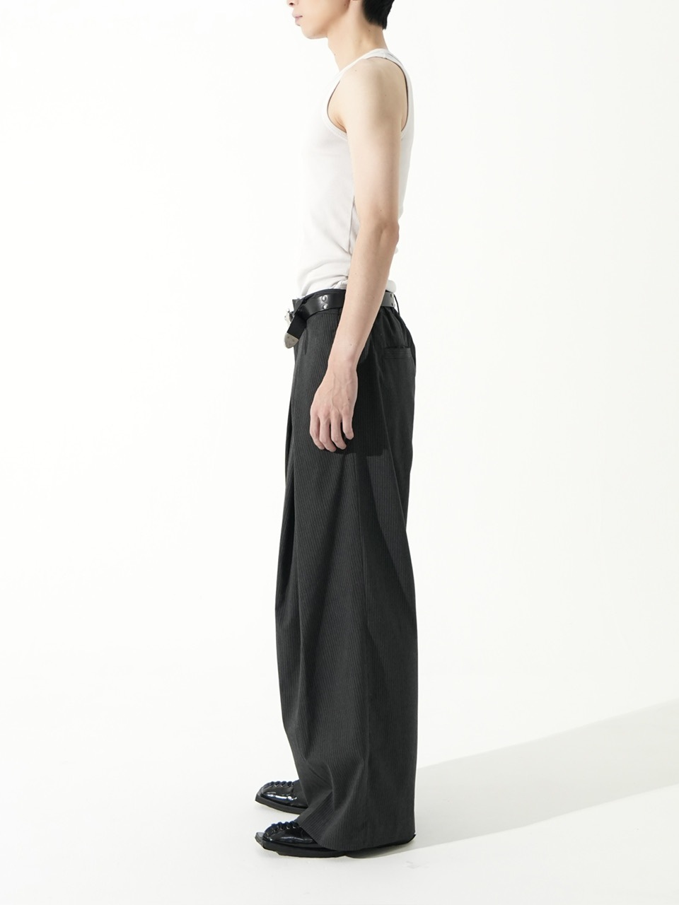 2 CS stripe cross tuck drape slacks グレー CS】stripe cross tuck drape slacks (gray) | OUR BRAND,Chikashitsu