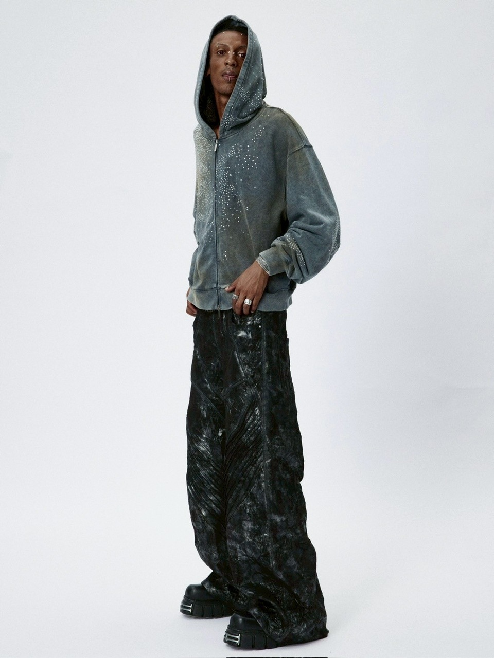 DND4DES】DIAMOND DISTRESSED ZIP-UP HOODIE | OUR BRAND DND4DES】DIAMOND DISTRESSED ZIP-UP HOODIE | OUR BRAND