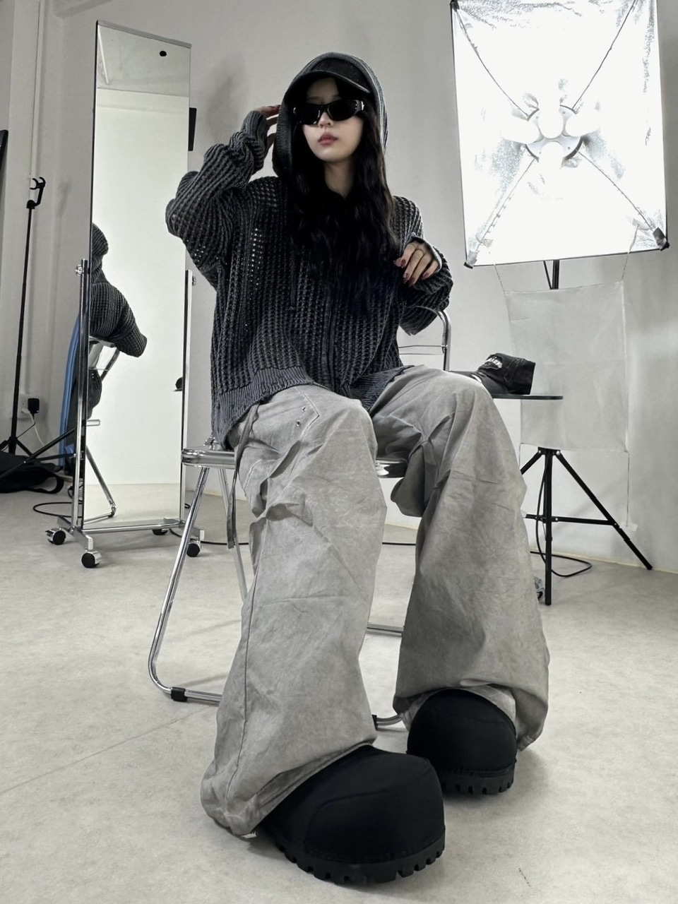 受注制【XU DOG】mesh zip damage hoodie (2color) | OUR BRAND