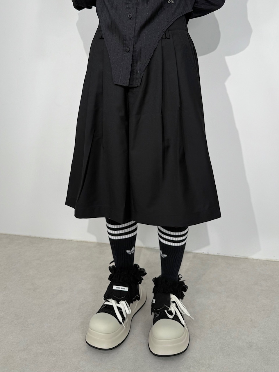 受注制【Nerd out XU】Bermuda slacks tuck pants (2color)