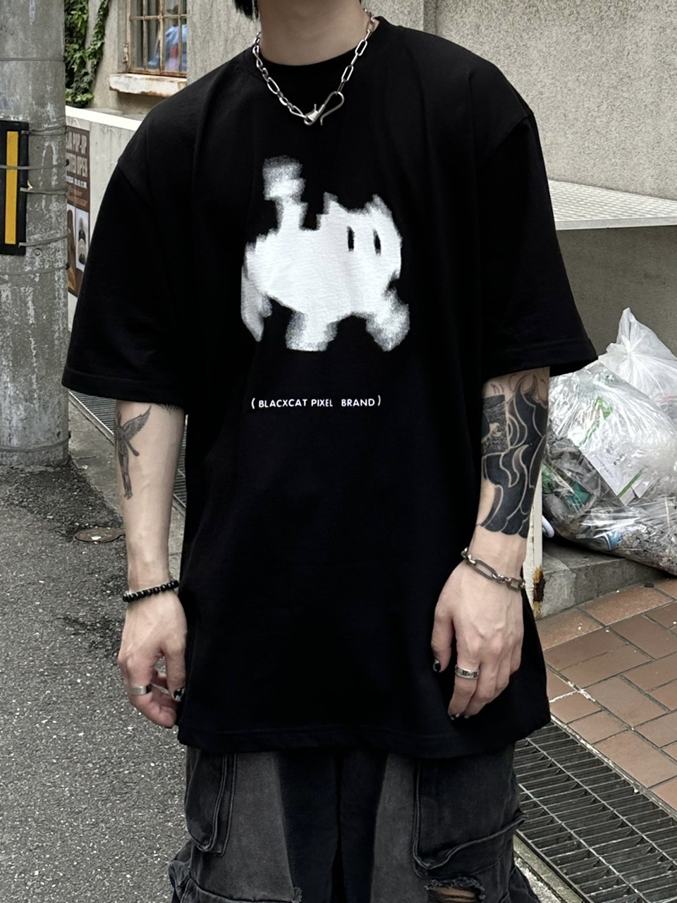 OSAKA / WEB限定受注制【Chikashitsu +】oversized pixel cats t-shirt (2color)