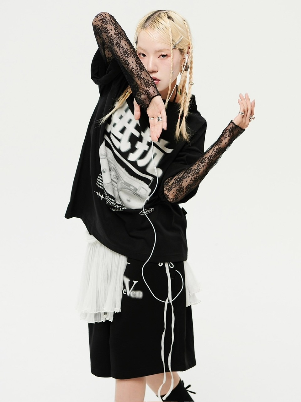 HOLY NUMBER 7】Oversized Hip Hop WIDE fit Graphics SHORT PANTS