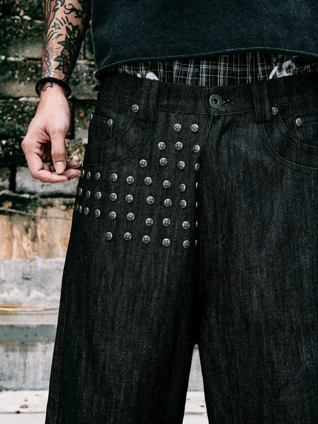 【Thought We Friends】Devlin Distressed Baggy Denims with Studs