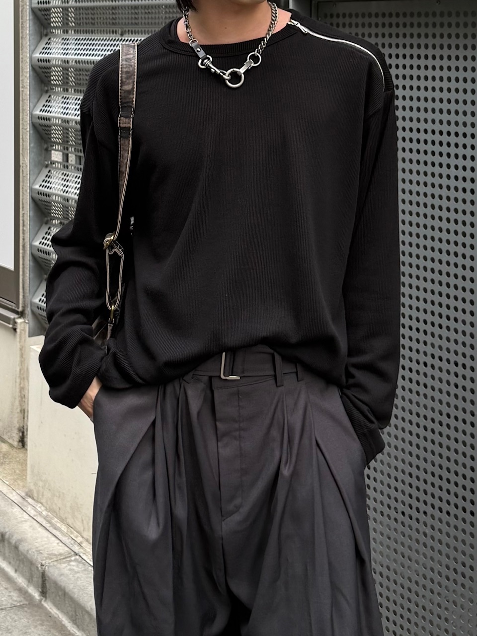 大阪店WEB限定【Chikashitsu +】shoulder zip long sleeve