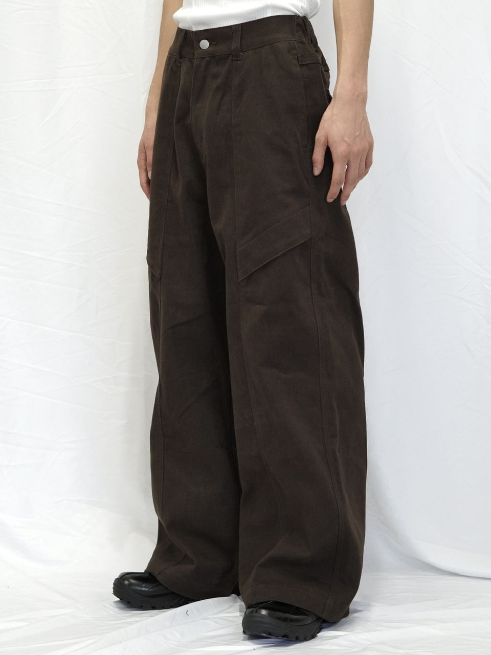 【CS】cotton wide twill pants (brown) CS】cotton wide twill pants (brown) / 【シーエス】コットンワイド