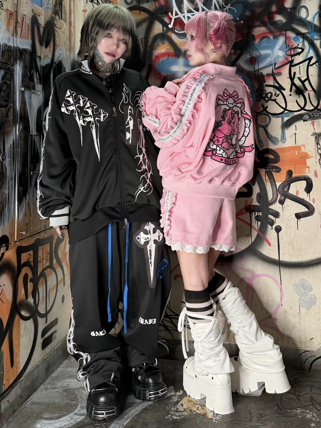 2/8 20:00発売 Pressing限定 【GALFY×CHAPI】コラボセットアップ