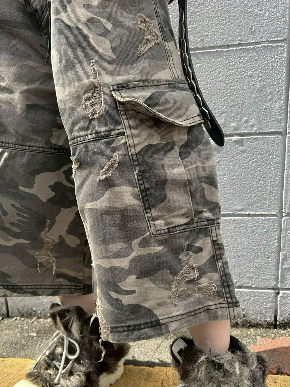 Never mind the XU】camouflage damage half pants (2color