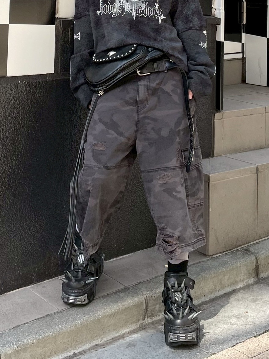 受注制【Never mind the XU】camouflage damage half pants