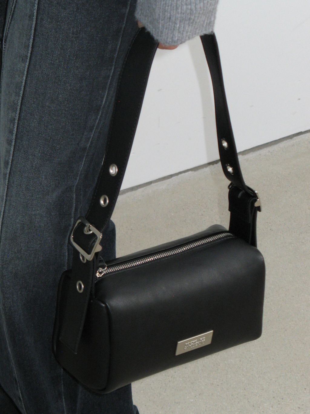 ROCK CAKE】Square Leather Belt Shoulder Bag | OUR BRAND,ROCK
