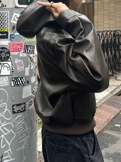 ジャケット・アウター Chikashitsu+ fake leather hooded blouson Chikashitsu+ ブルゾン アウター 「Chikashitsu +」coating