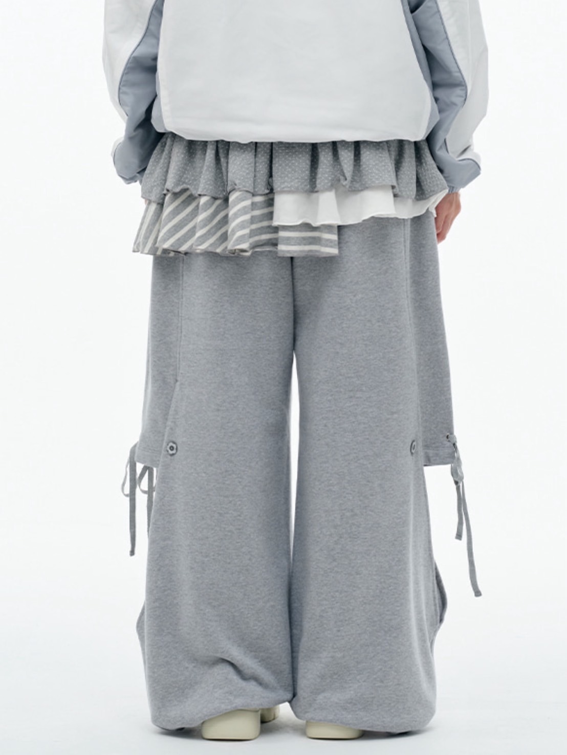 【TUOMIO】DOUBLE LAYERED SWEATPANTS / 【トゥオミオ】ダブルレイヤードスウェットパンツ