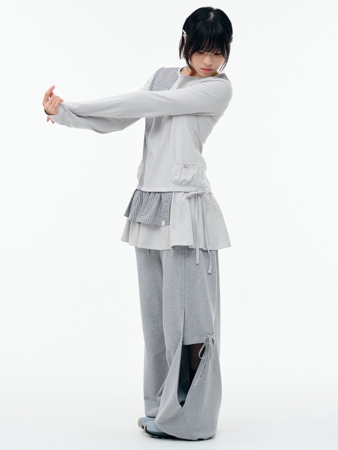【TUOMIO】DOUBLE LAYERED SWEATPANTS / 【トゥオミオ】ダブルレイヤードスウェットパンツ