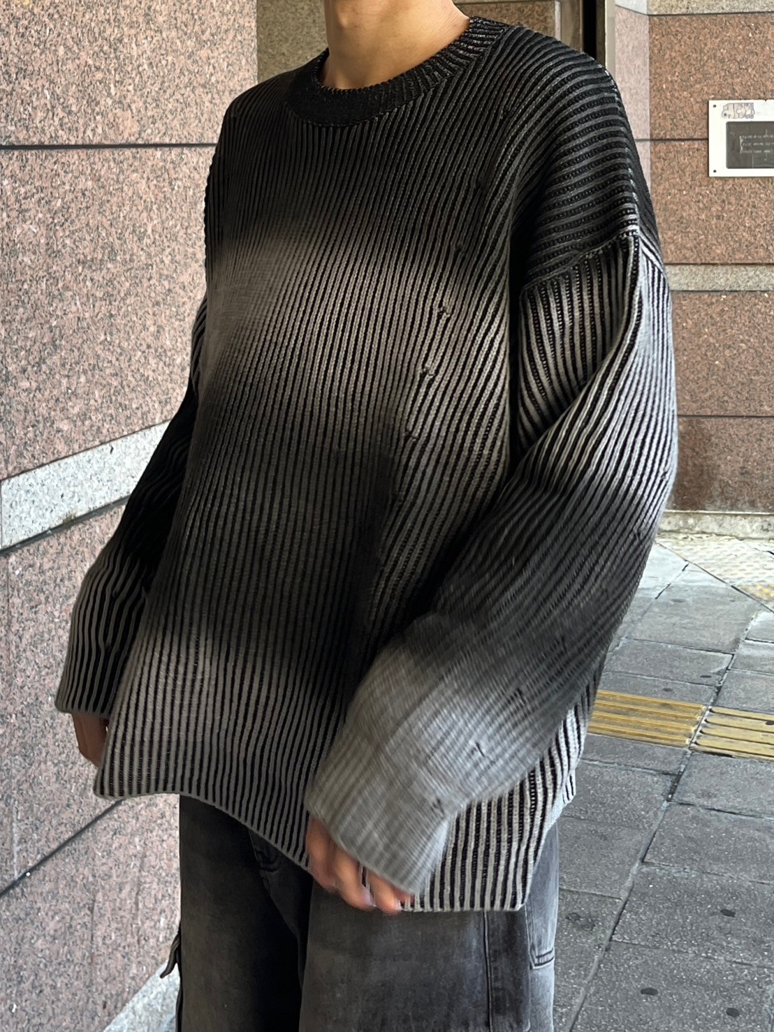 受注制【Chikashitsu +】bleach washing knit (3color