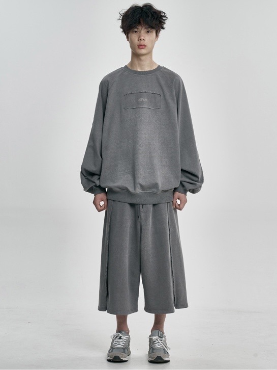 AJOBYAJO】Raw Edge Batwing Sweatshirt | OUR BRAND,AJOBYAJO