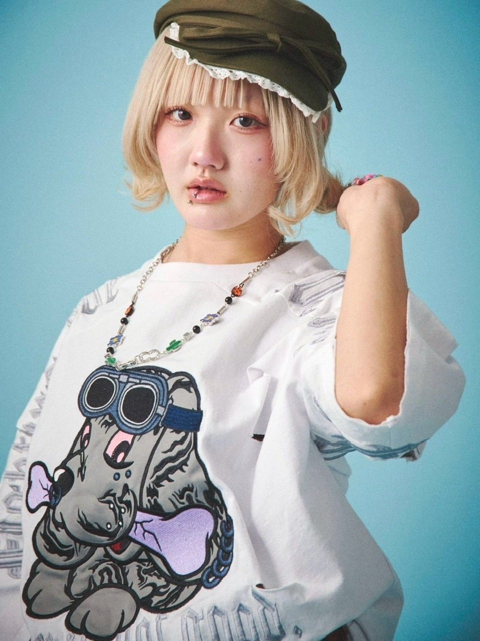 GALFY (ガルフィー) 病みに染まりし反戦Tシャツ - Black