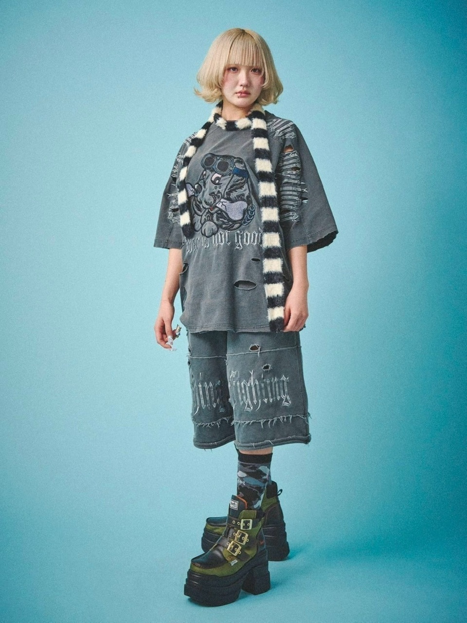 【GALFY】病みに染まりし反戦Tシャツ