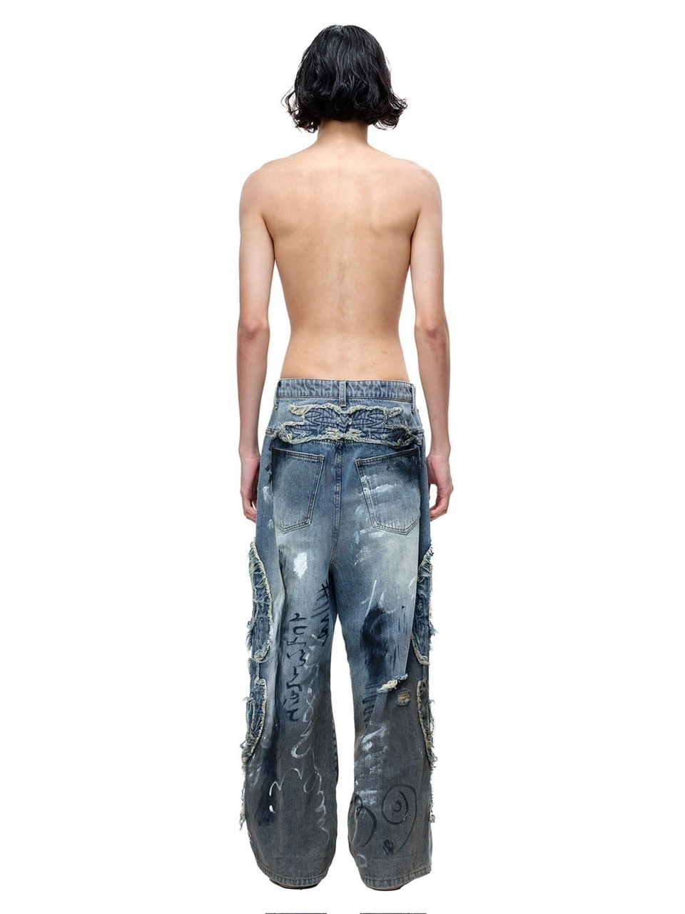 【The Boy Has No Patience】LUMINOUS DAWN GRAFFITI JEANS / 【ザボーイハズノーペーシェンス】グラフィティデザインダメージデニムパンツ