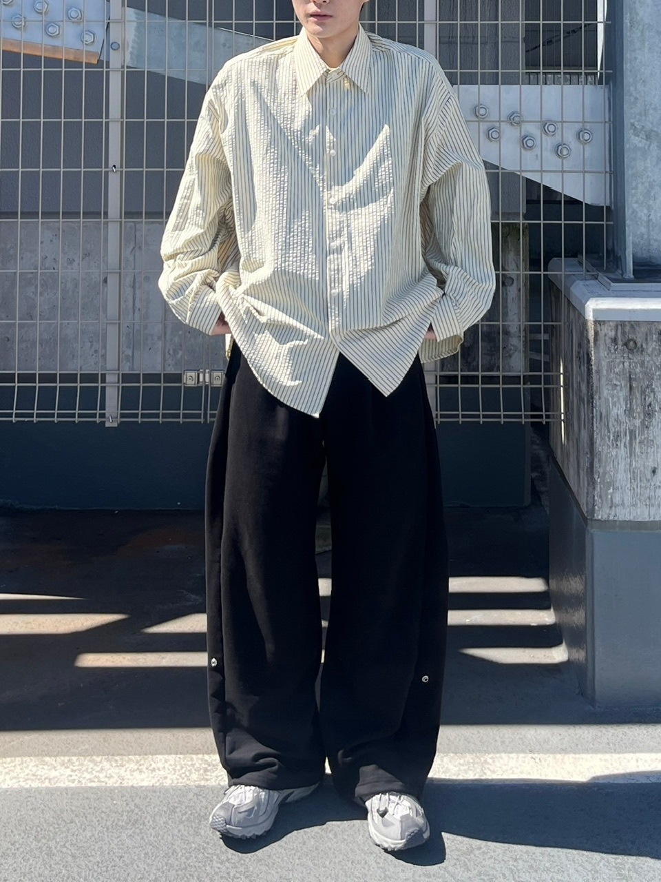 受注制【Chikashitsu +】snap button buggy sweat pants (3color)