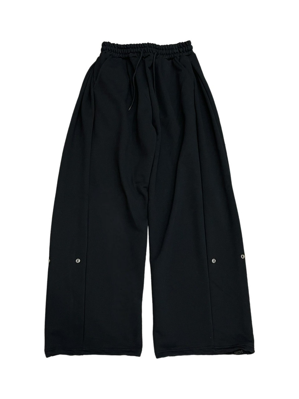 受注制【Chikashitsu +】snap button buggy sweat pants (3color)